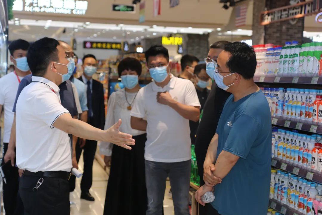集團領導調研城北商業中心.jpg